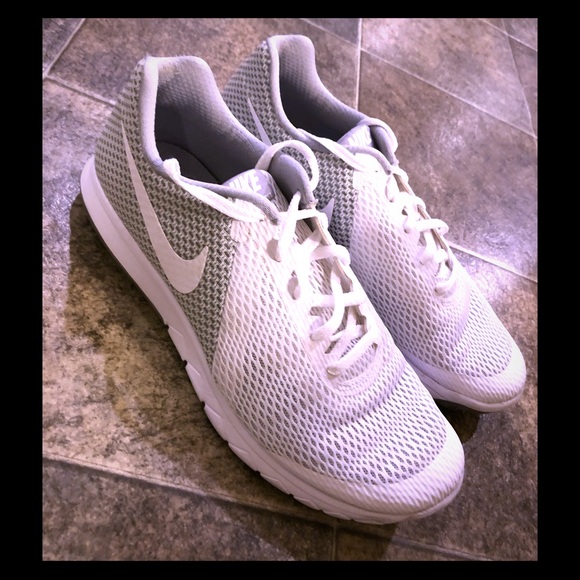 Nike Shoes - !Like New! Nike Flex Experience RN 6